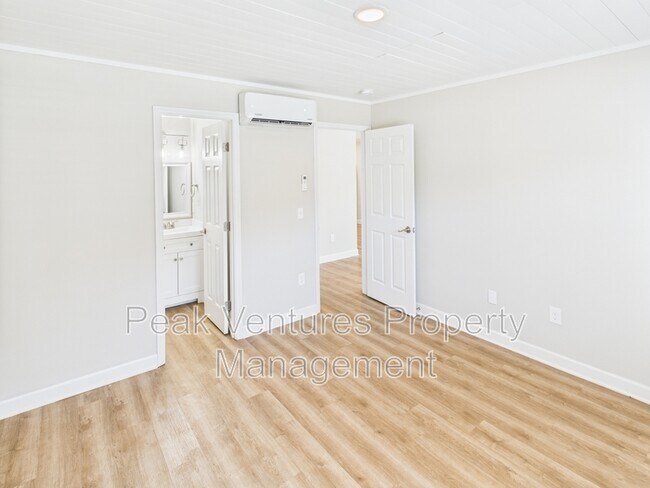 Building Photo - 312 Eunice Dr