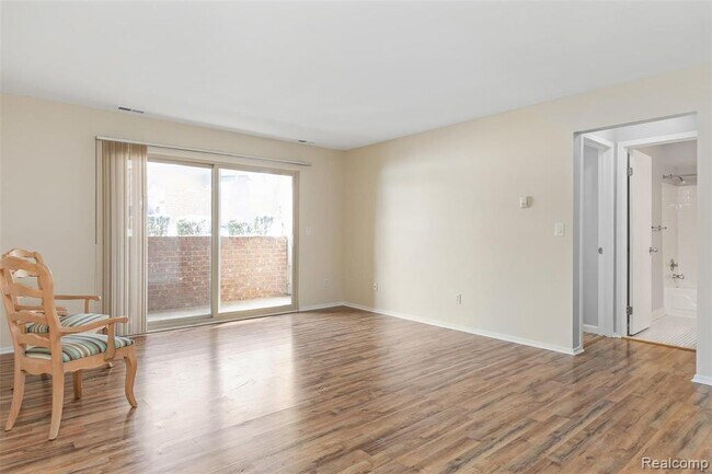 Building Photo - 2620 Greenstone Blvd