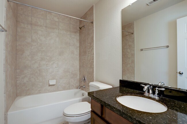 Building Photo - 10718 Clearview Villa Pl