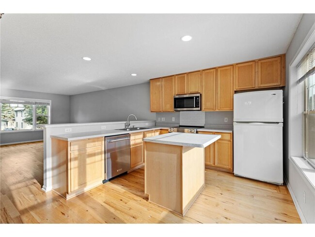 Building Photo - 1809 3rd St NE