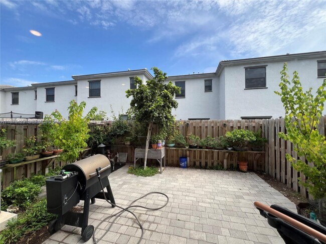 Building Photo - 13371 SW 287th St