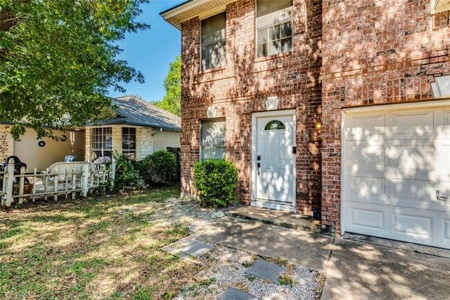 Building Photo - 13808 Lothian Dr