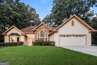 Building Photo - 12 Sleepy Hollow Ct