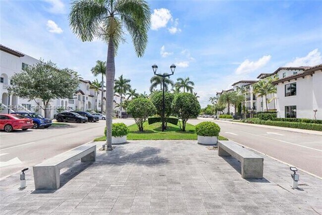 Building Photo - 5030 SW 126th Ave
