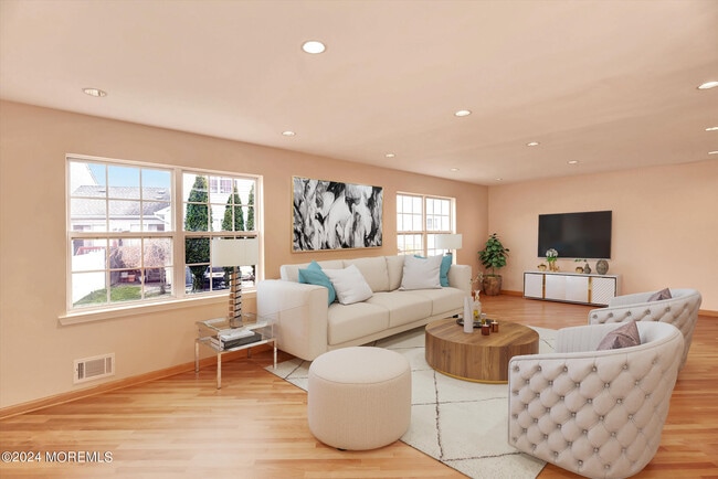 Building Photo - 43 Hummingbird Ct