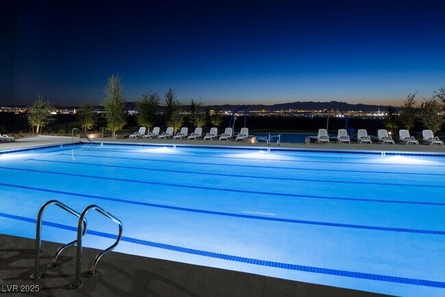 Building Photo - 510 Golden Cardinal Ave