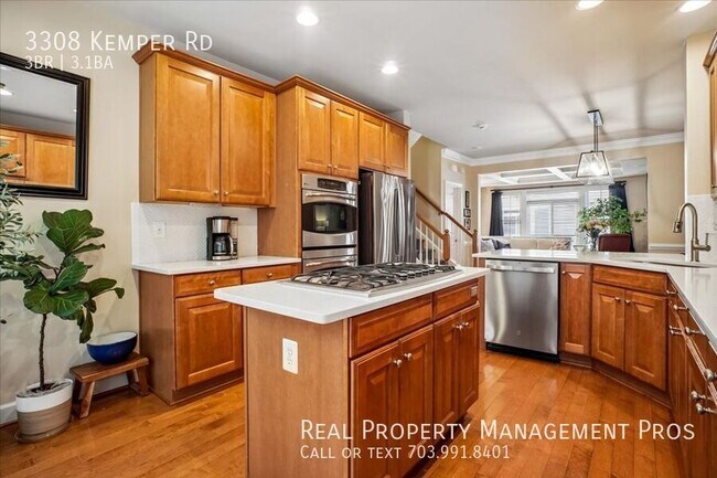 Building Photo - 3308 S Kemper Rd