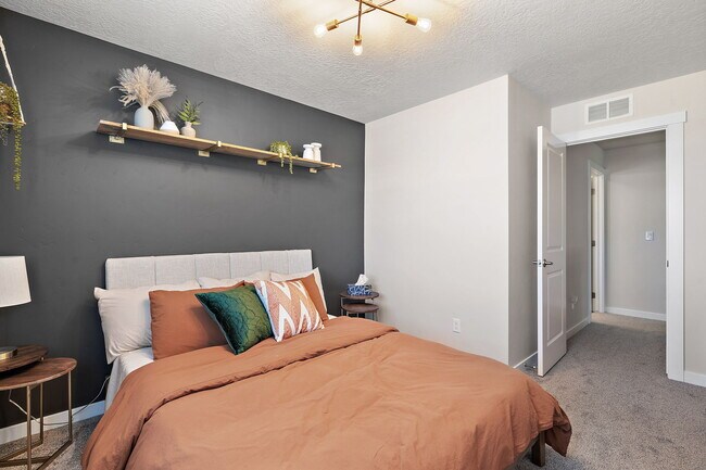 Building Photo - 3384 NW 14th Ave