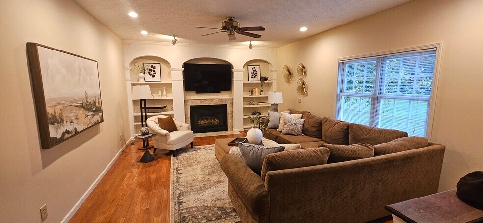 Building Photo - 1740 Magnolia Ct