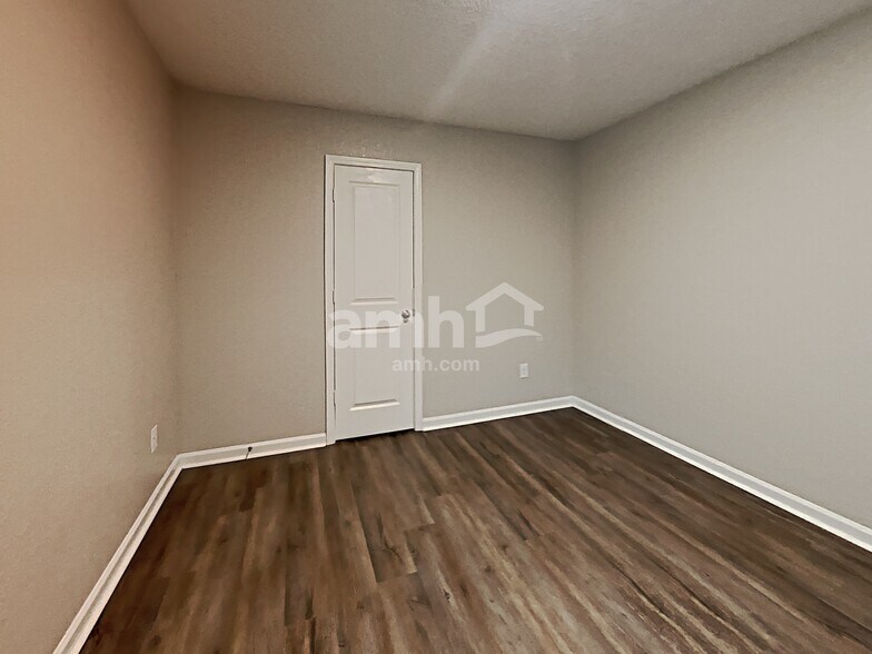 Building Photo - 3315 Ridge HillPkwy