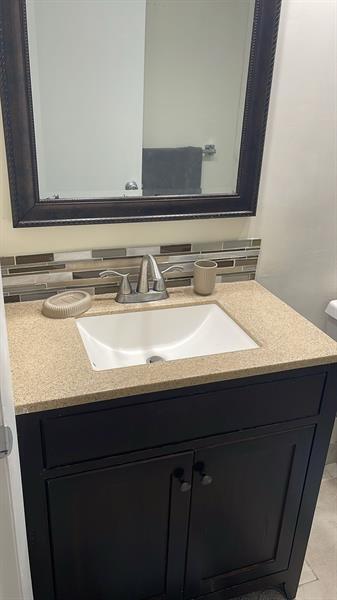 Building Photo - 250 Layne Blvd