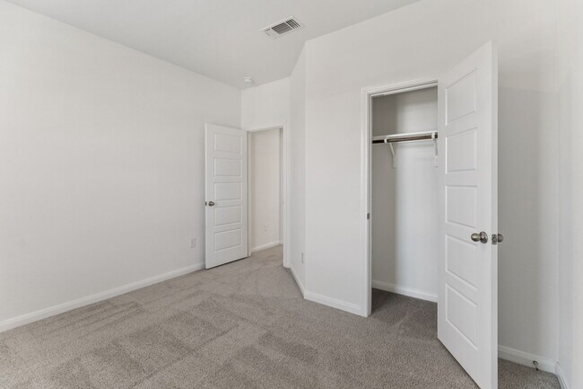 Building Photo - 12528 Gunsbach Wy