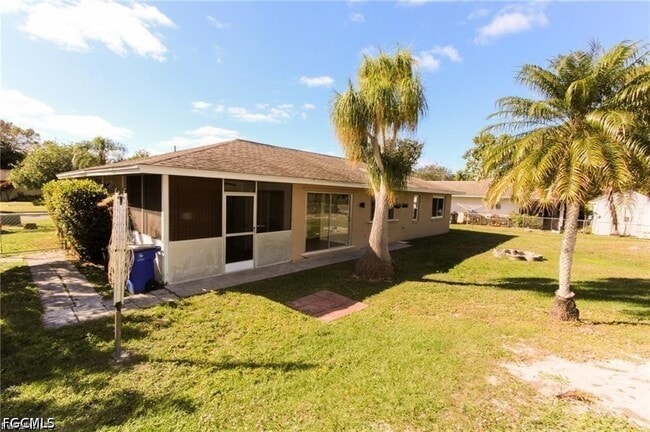 Building Photo - 1329 Torreya Cir