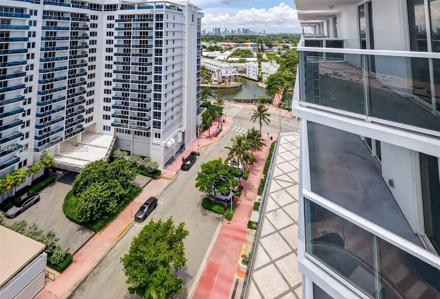 Building Photo - 2401 Collins Ave