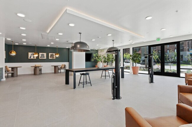 Building Photo - 320 N 490 W