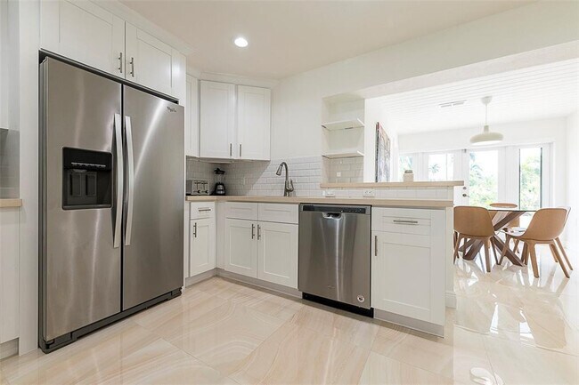 Building Photo - 1162 Hayes St