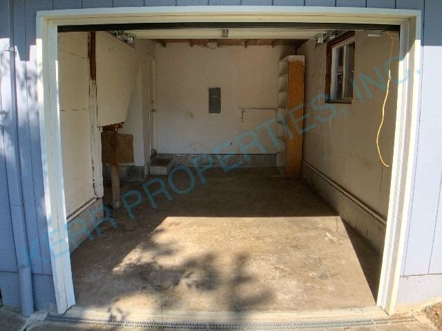 Building Photo - 3031 NE Juniper Ave