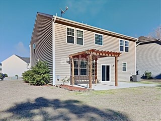 Building Photo - 137 Blackwater Way