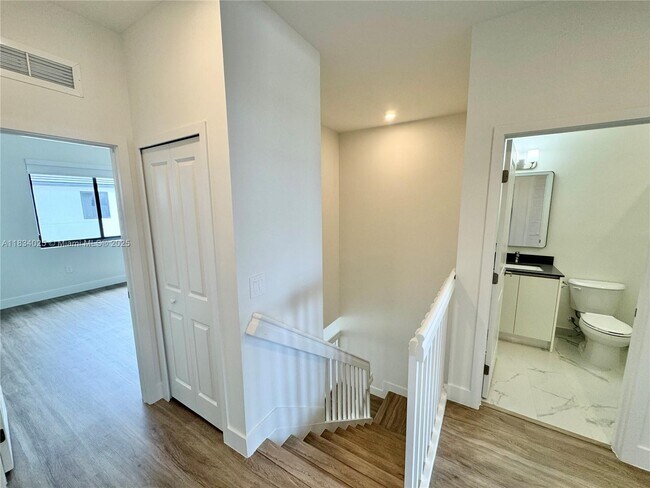 Building Photo - 34526 SW 191st Ave