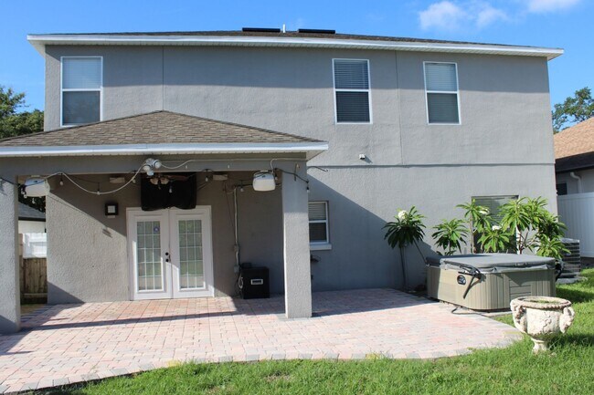 Building Photo - Spacious 4–5 Bedroom Home for Rent in Gate...
