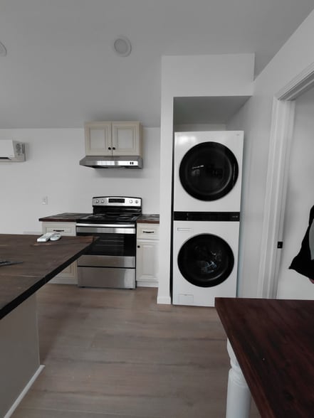 Building Photo - 1815 Wilmington St