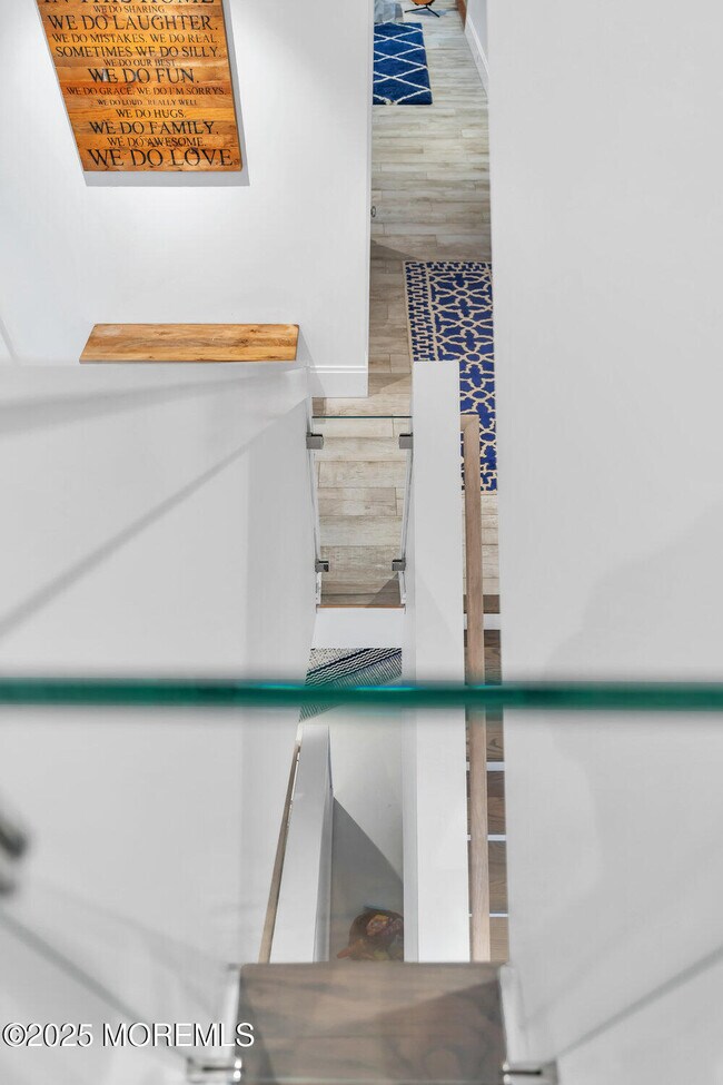 Building Photo - 985 Ocean Ave