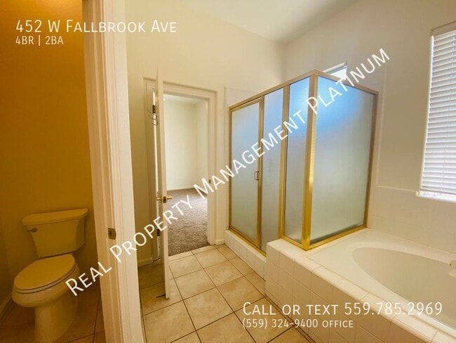 Building Photo - 452 W Fallbrook Ave