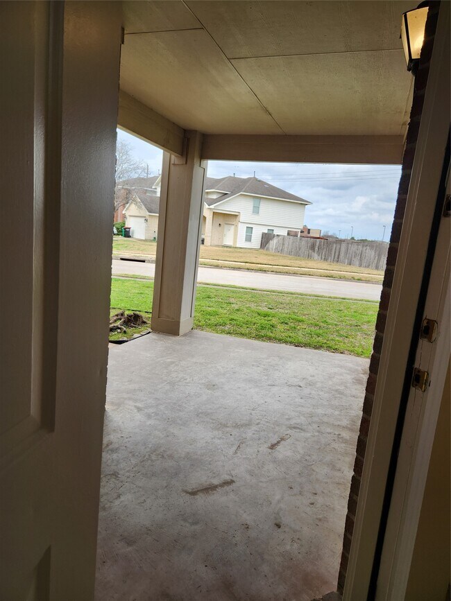 Building Photo - 7346 Cypress Pr Dr