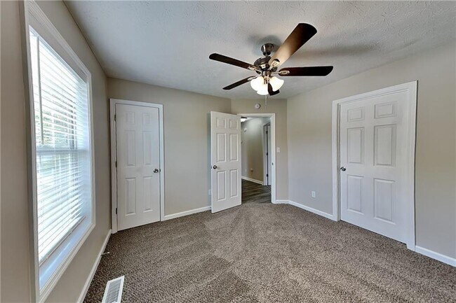 Building Photo - 2567 Country Farm Trce