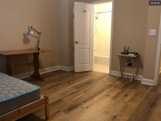 Building Photo - 3079 Colonial Way