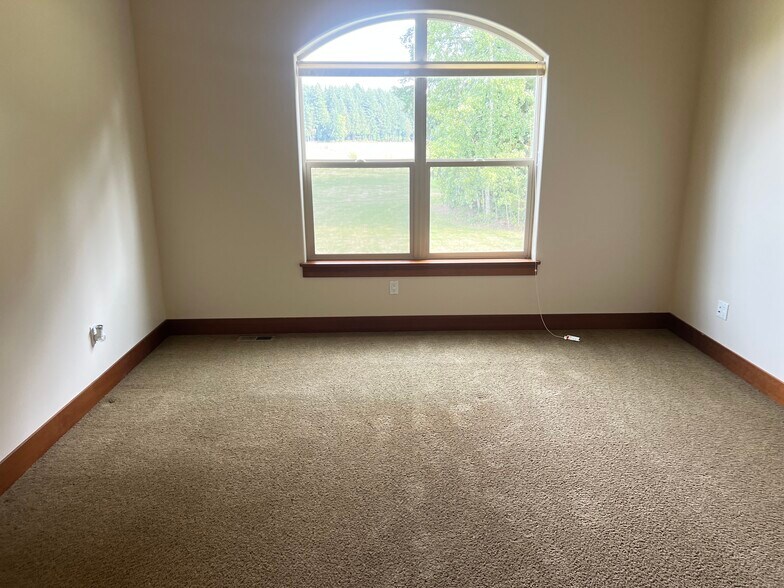 Building Photo - 3621 187th Pl NE