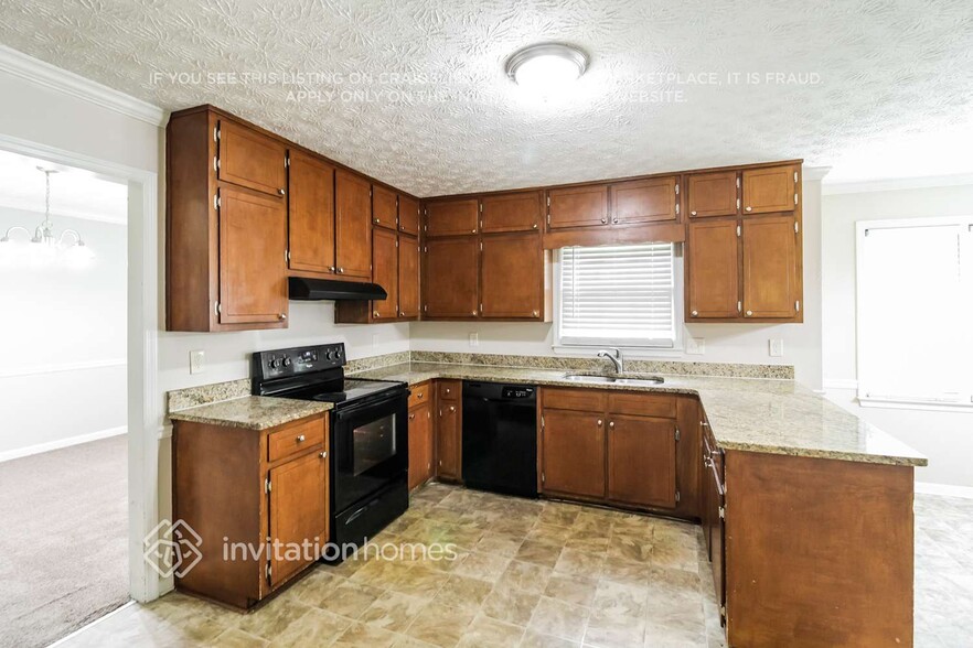 Building Photo - 1740 Meadowchase Ct