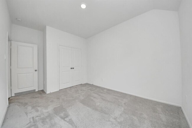 Building Photo - 1351 Antigua Dr