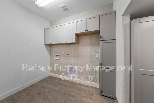 Building Photo - 221 Terramar