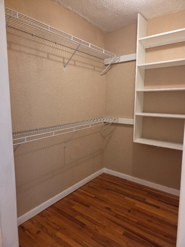 Building Photo - 4745 Shady Ln