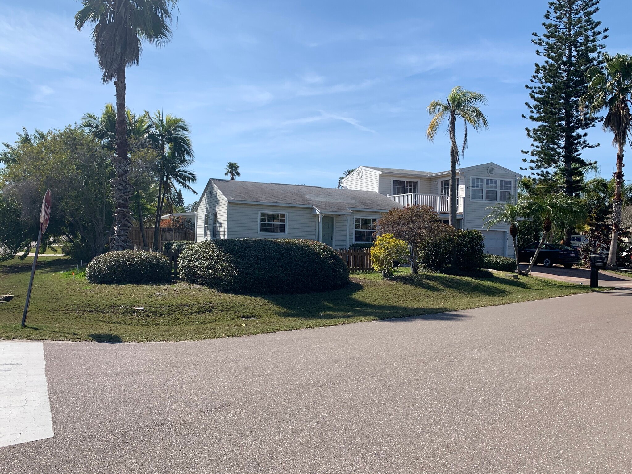 Building Photo - 16100 Redington Dr