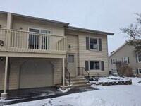 Building Photo - 2 bedroom 2 bathroom Franklin townhome
