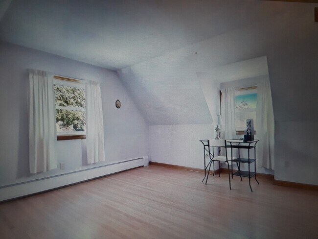 Badroom 2 - 2203 Forest Ave