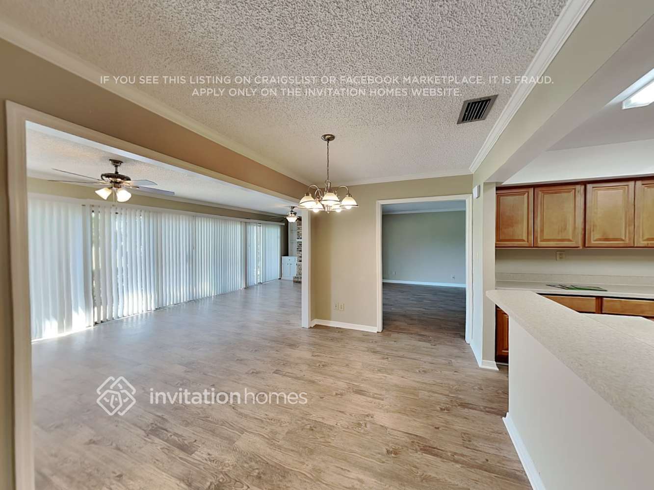 Building Photo - 1535 Lake Marion Dr