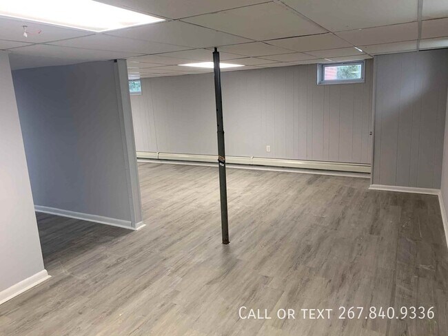 Building Photo - 18 Armor Ct