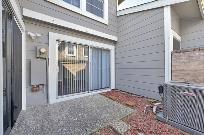 Building Photo - 12111 Lemon Ridge Ln