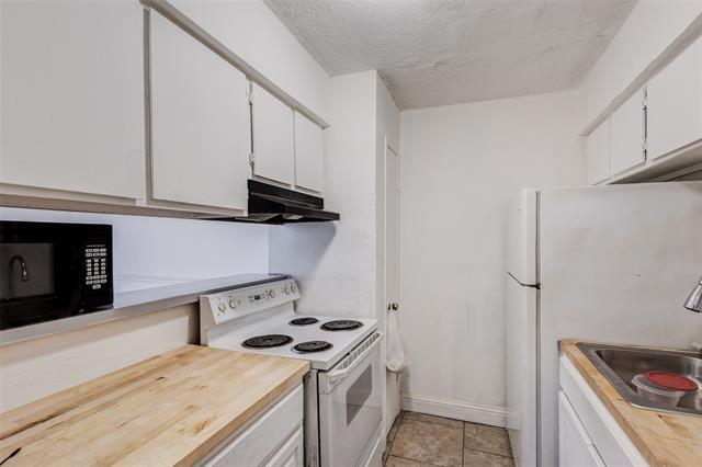 Building Photo - 8110 Skillman St