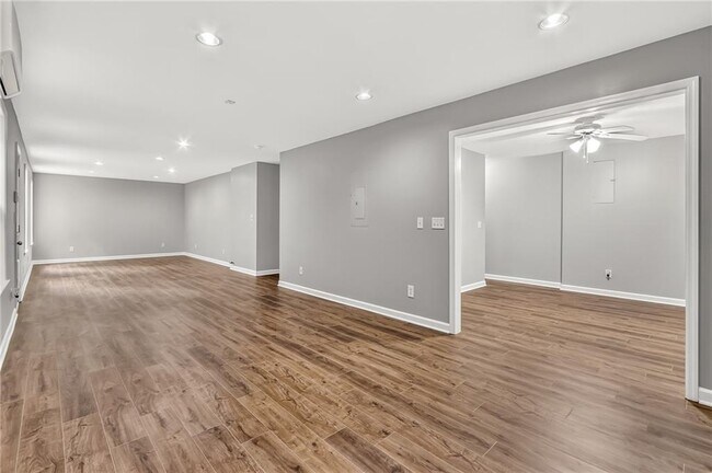 Building Photo - 4554 Darrowby Dr
