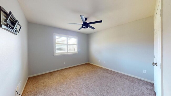 Building Photo - 3046 Antler Way