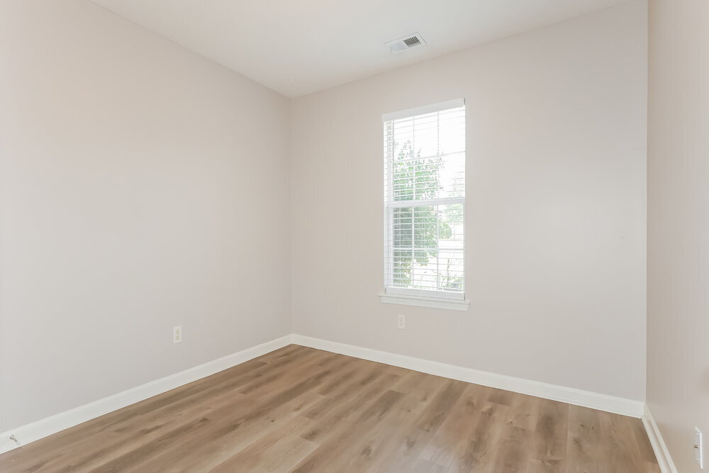 Building Photo - 5520 Amanda Belle