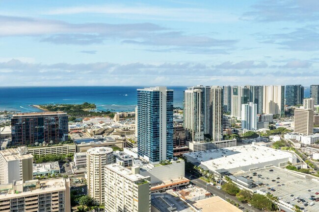 Building Photo - 629 Keeaumoku Street - Azure Ala Moana #1303