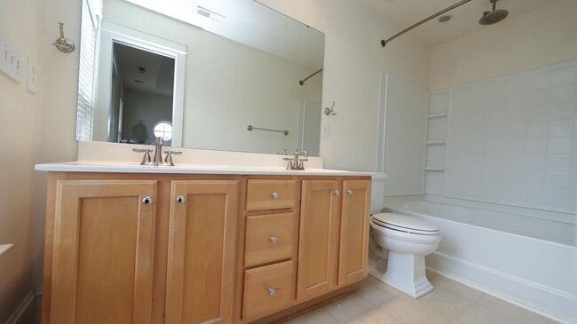 Building Photo - Charleston Style Home in Desirable Clayton Community