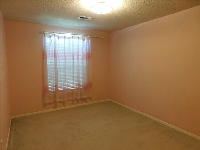 Building Photo - 3702 Heritage Colony Dr