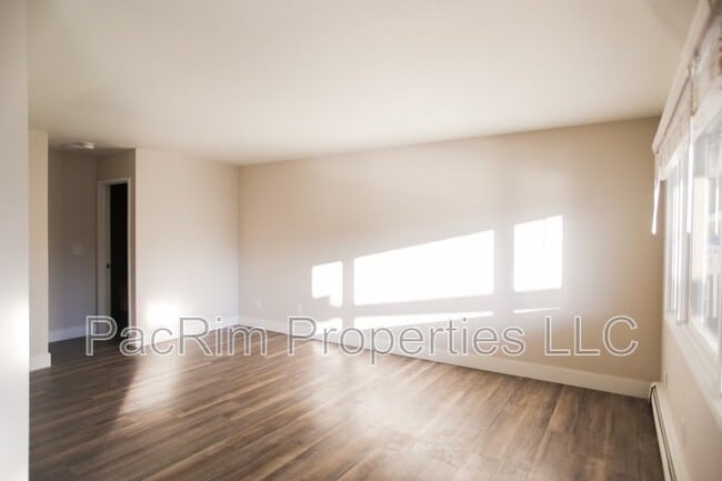 Building Photo - 3350 Boniface Pkwy