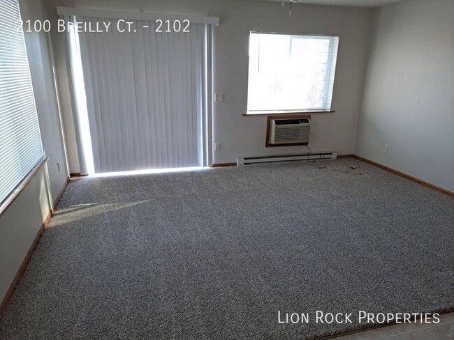 Primary Photo - Spacious & Comfortable 2-Bedroom Apartment...